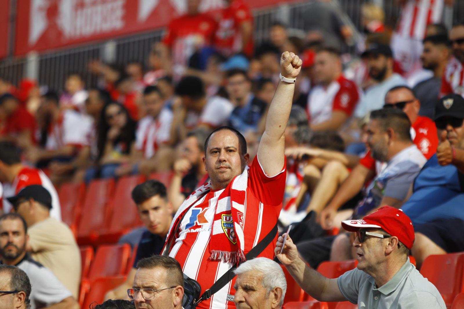Imágenes del partido U.D. Almería-Real Valladolid C.F.