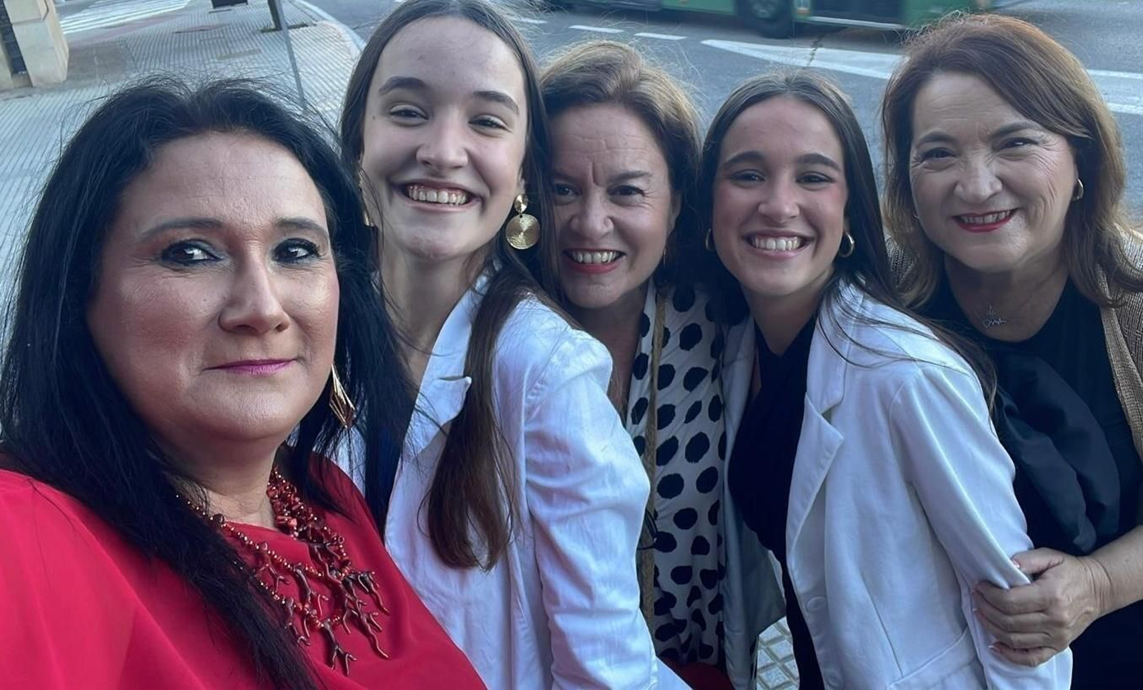 Natalia Melero, Amalia Alarcón, Toñi Gordito, Celia Alarcón y Reyes Rebollar.