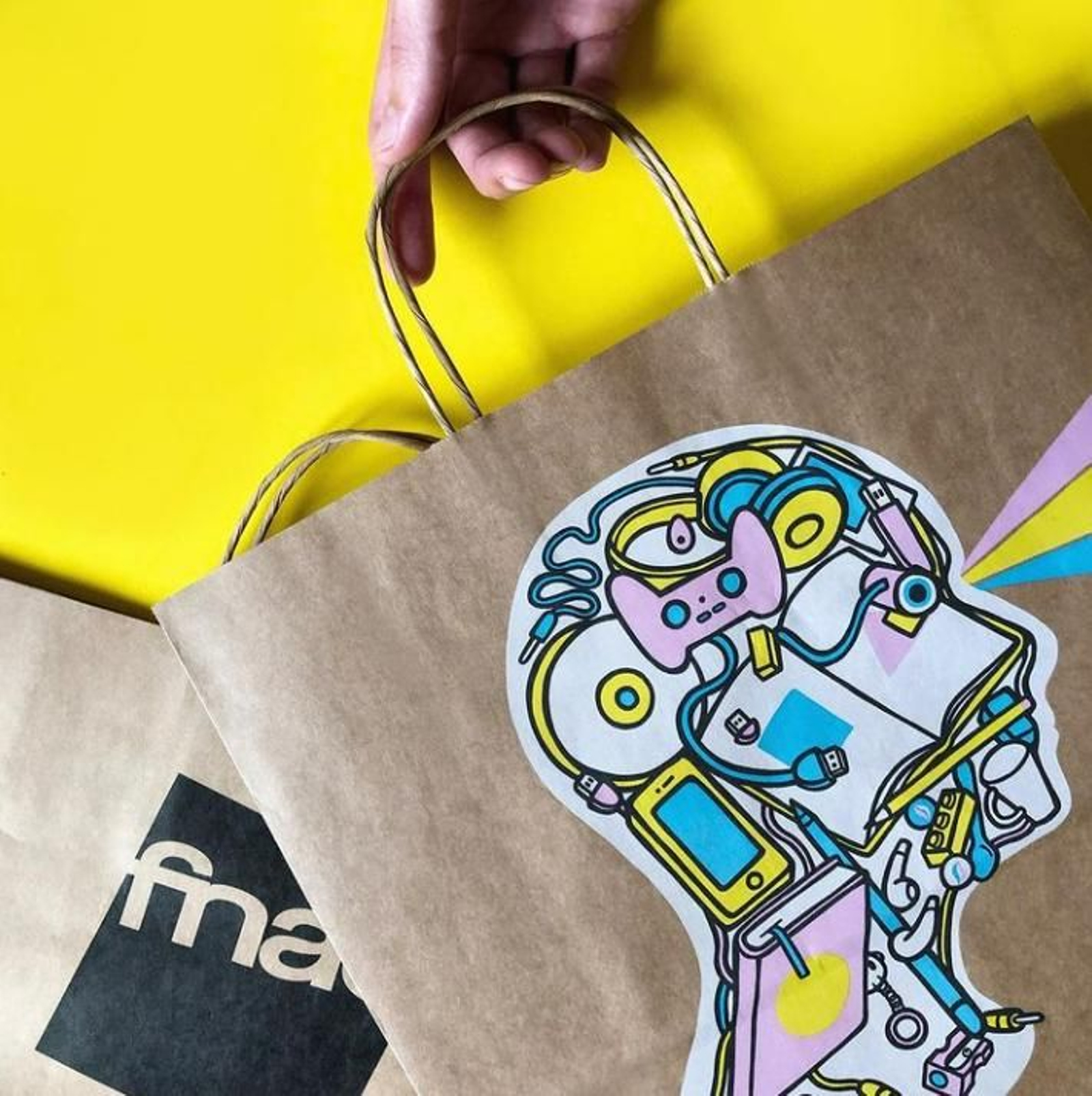 Diseño de la bolsa de Sanz i Vila para Fnac.