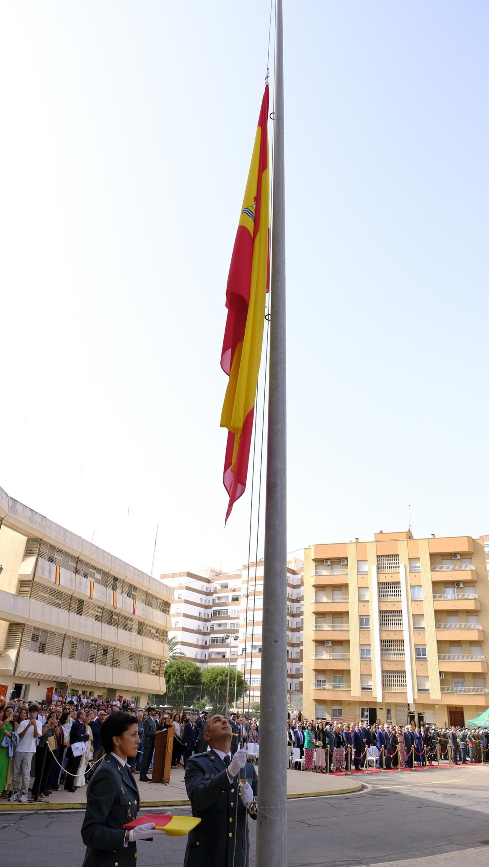 Las imágenes de la celebración del Día del Pilar en la Comandancia de la Guardia Civil de Almería