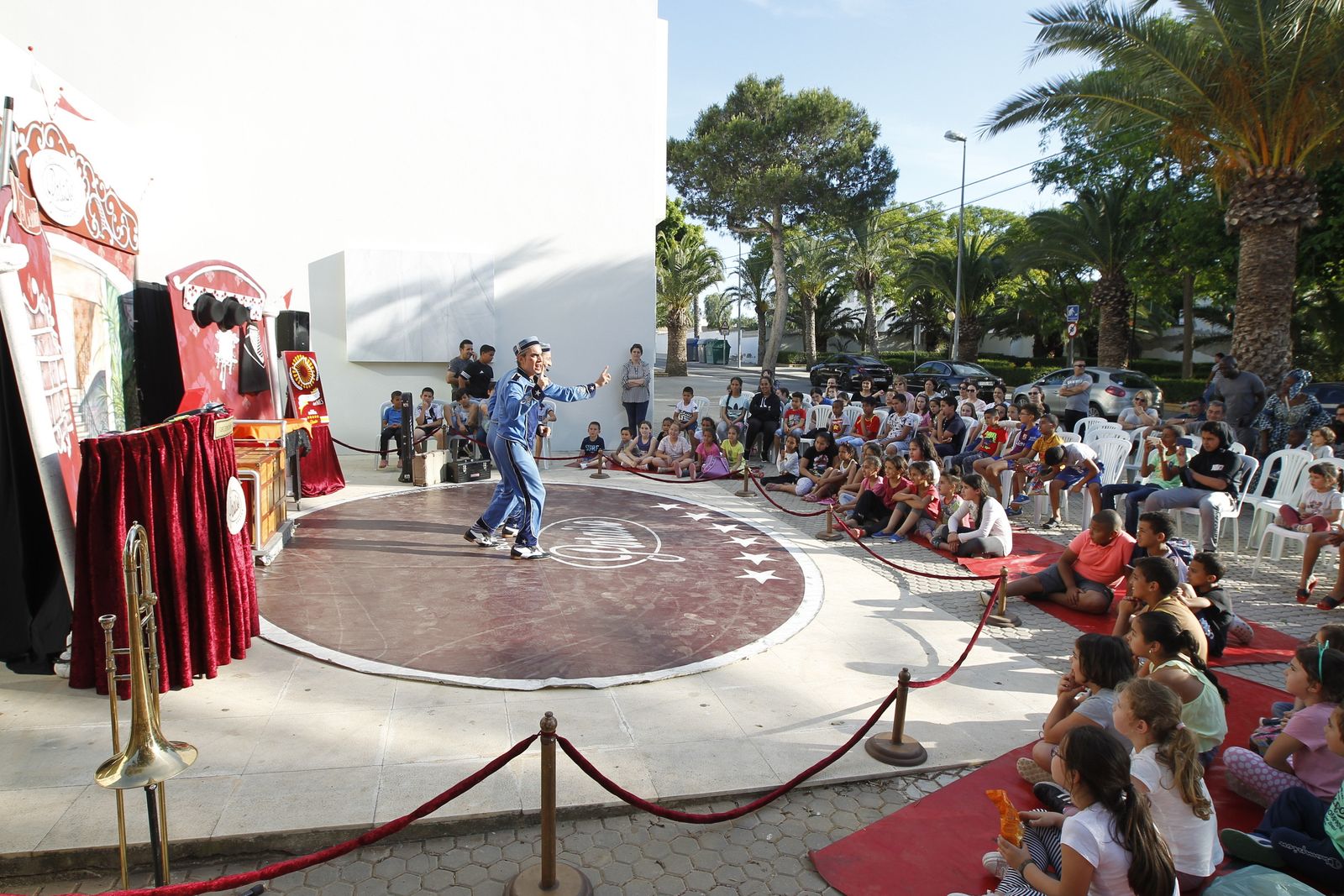 Fotogalería Festival de Teatro de El Ejido. Obra "A Su Servicio". Las Norias