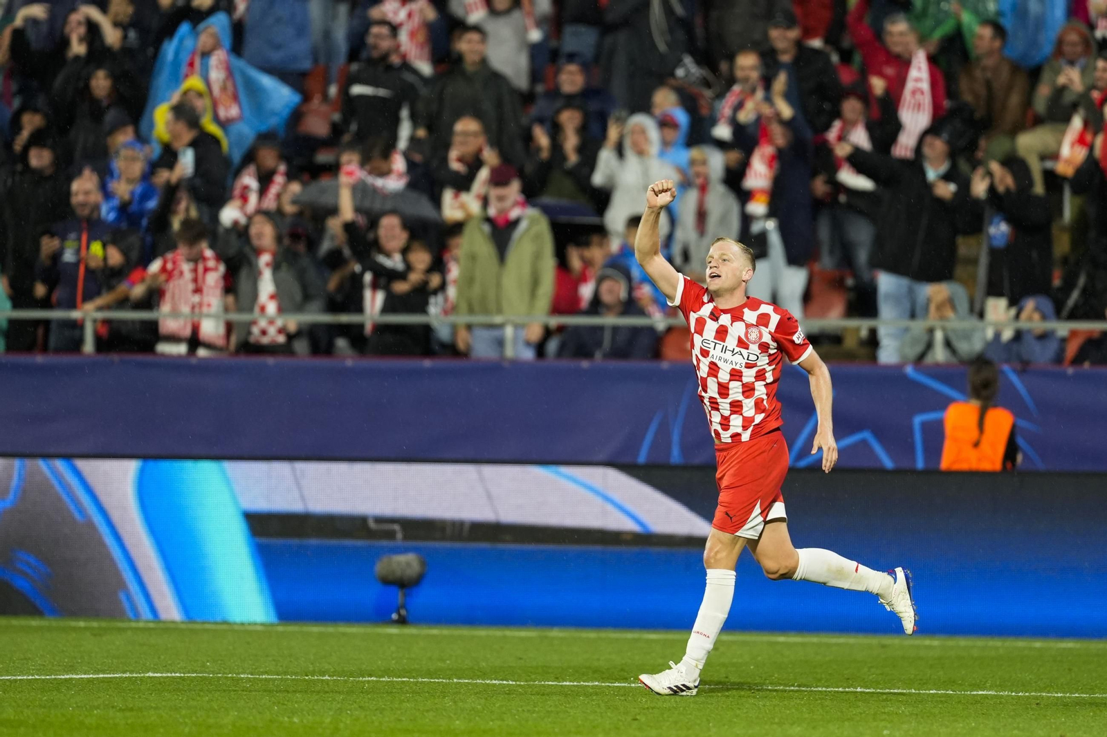 El Girona-Feyenoord de la Champions League, en fotos