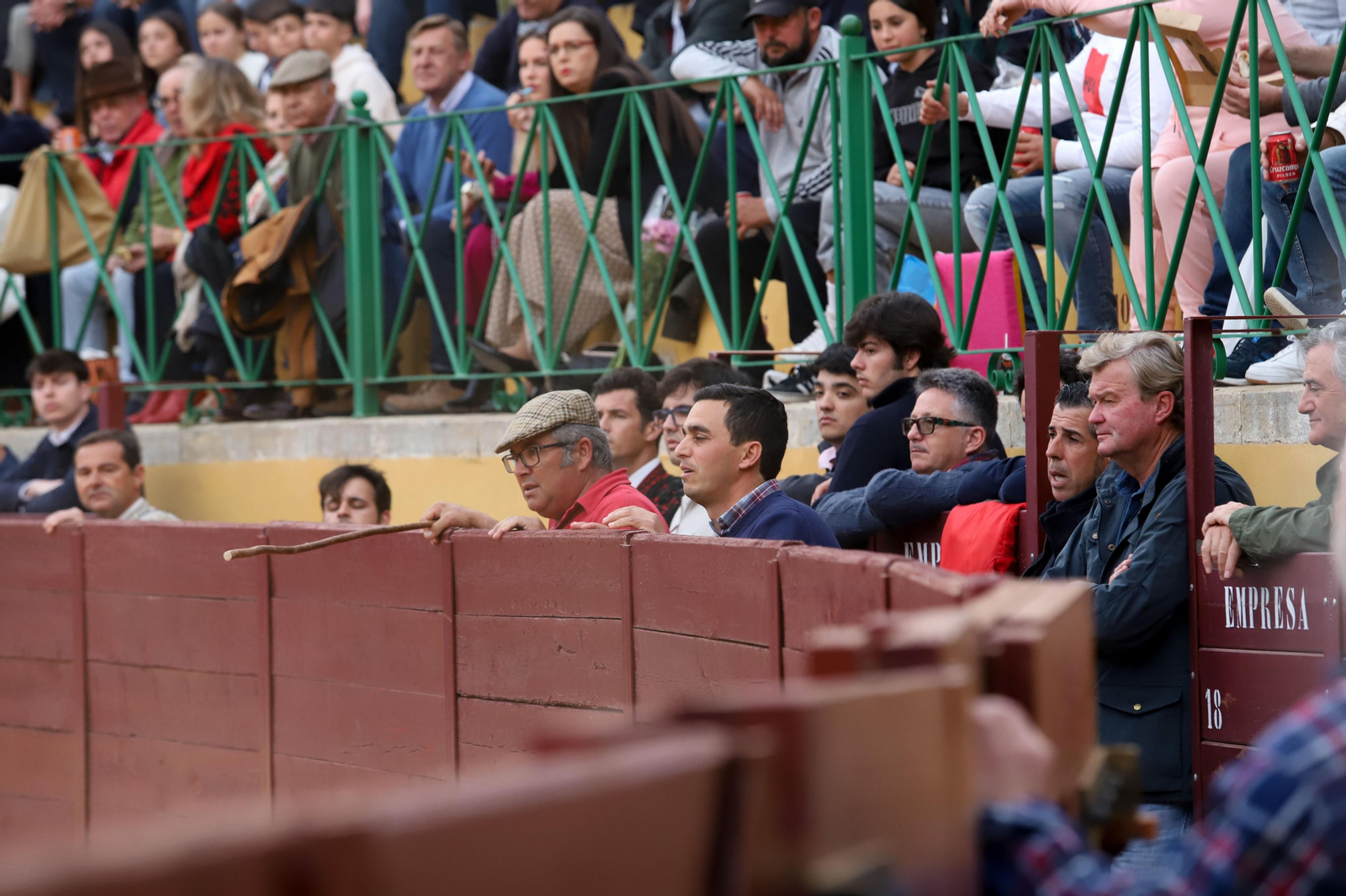 Imágenes de la novillada previa a la Semana Santa en la plaza de toros de La Línea