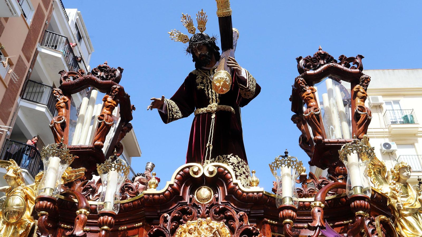 El Cristo de la Redención sale por primera vez de su nueva Parroquia Cristo Sacerdote, en 2022.