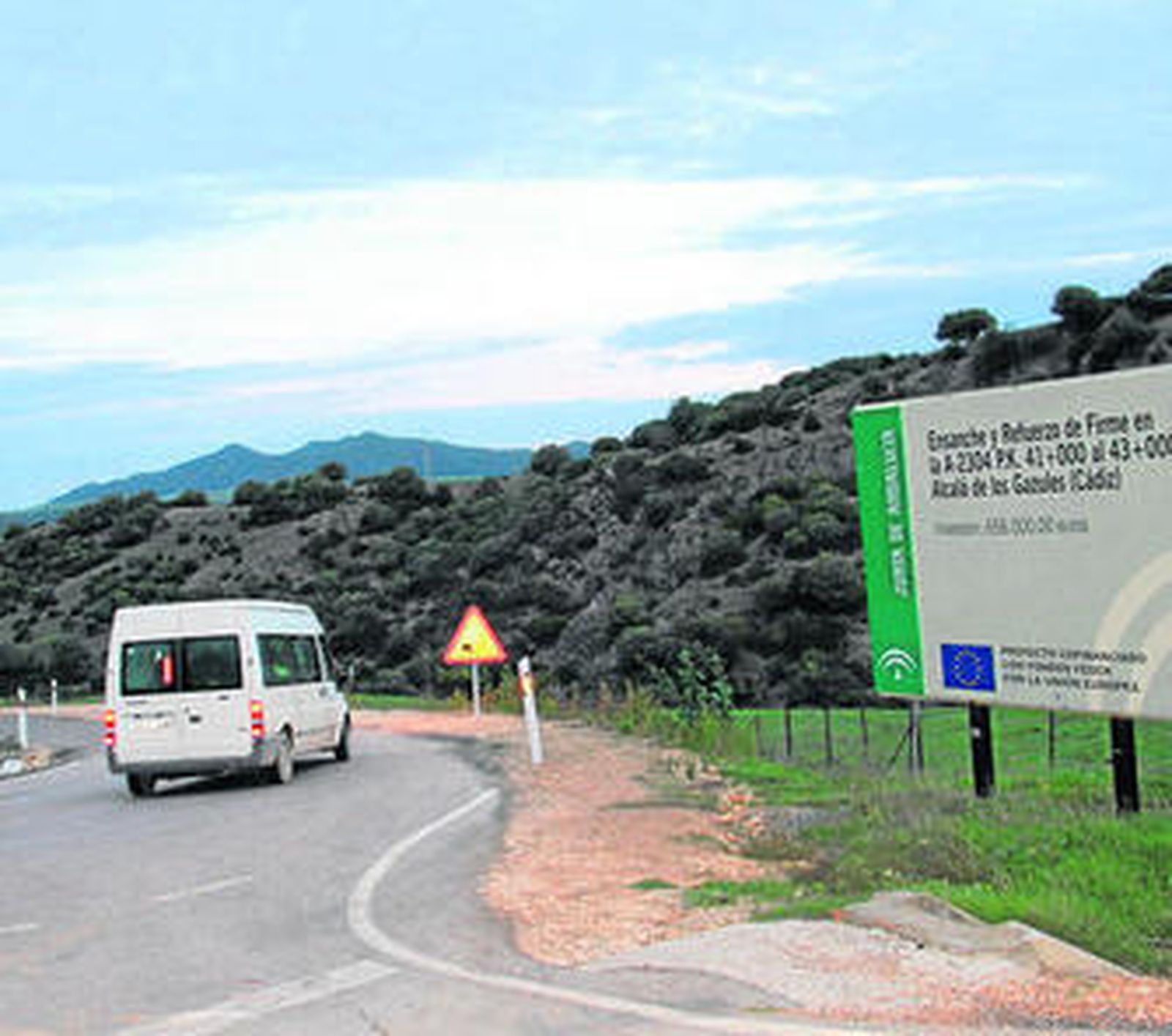 Aspecto que presenta en la actualidad el tramo de la carretera A-2304.