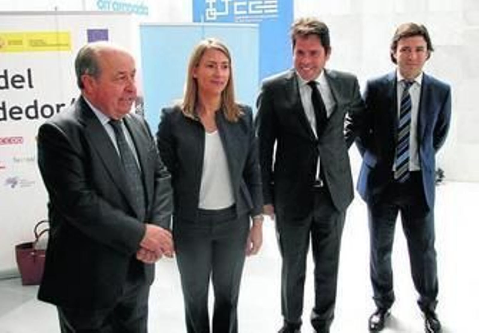 La directora adjunta del Grupo Cosentino impartió la ponencia principal de la jornada.