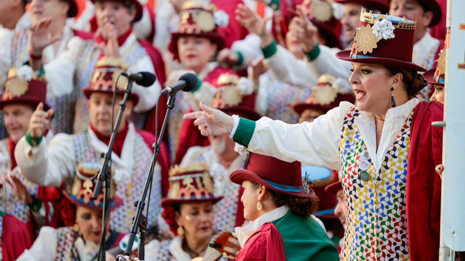 Así vive Cádiz su primer sábado de Carnaval 2025: búscate entre las imágenes del día en la calle
