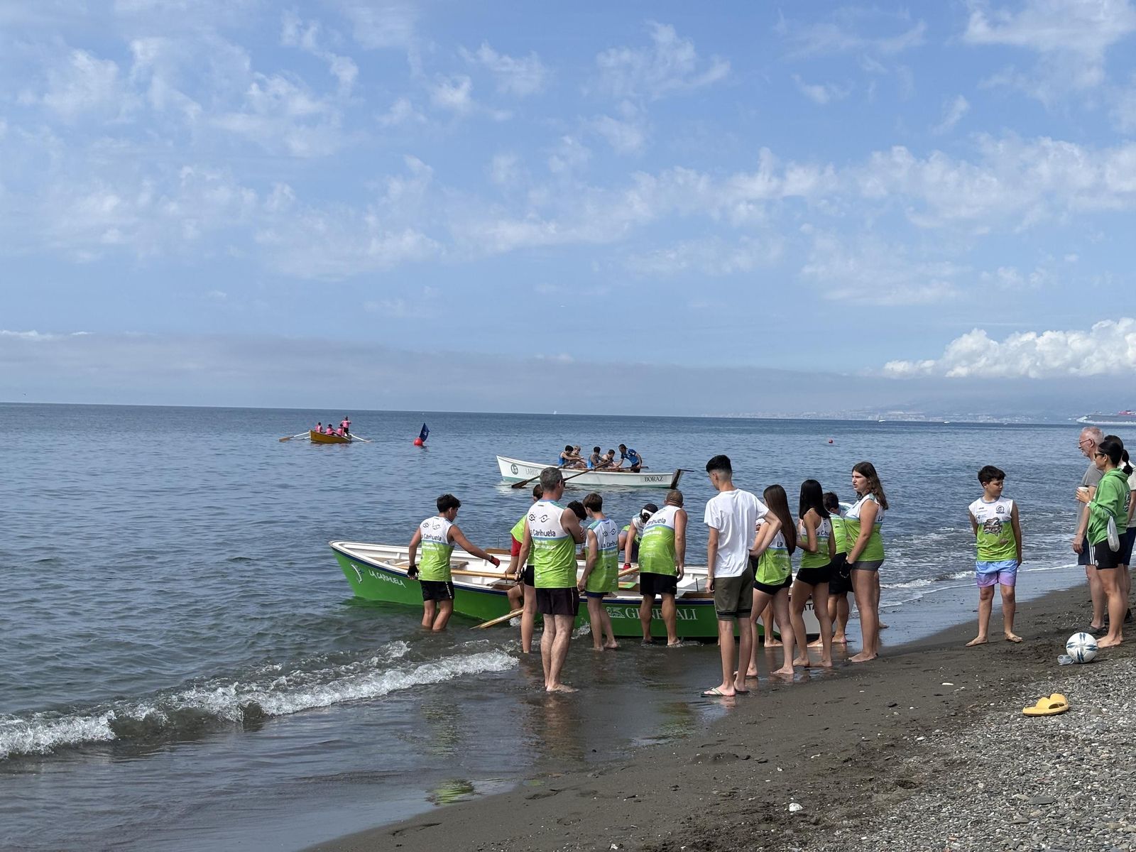 La Cala del Moral y Torre del Mar dominan el GP La Cala, segunda prueba de la I Liga de Chalanas