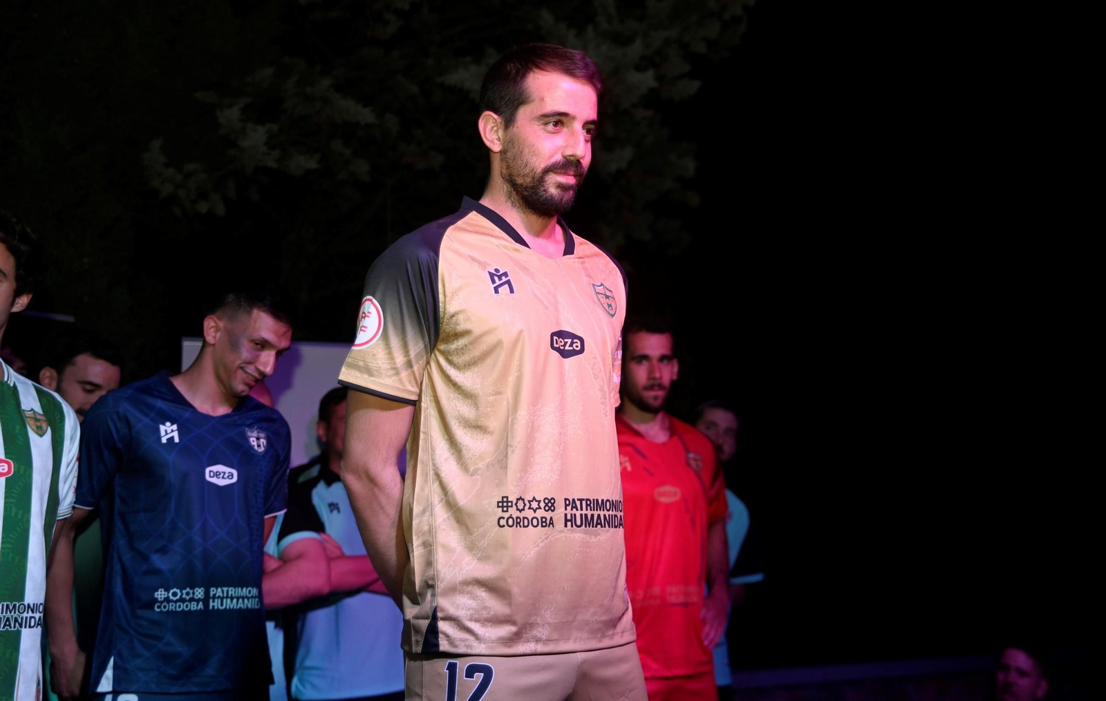 Las mejores fotos de la presentación de las nuevas camisetas del Córdoba Futsal