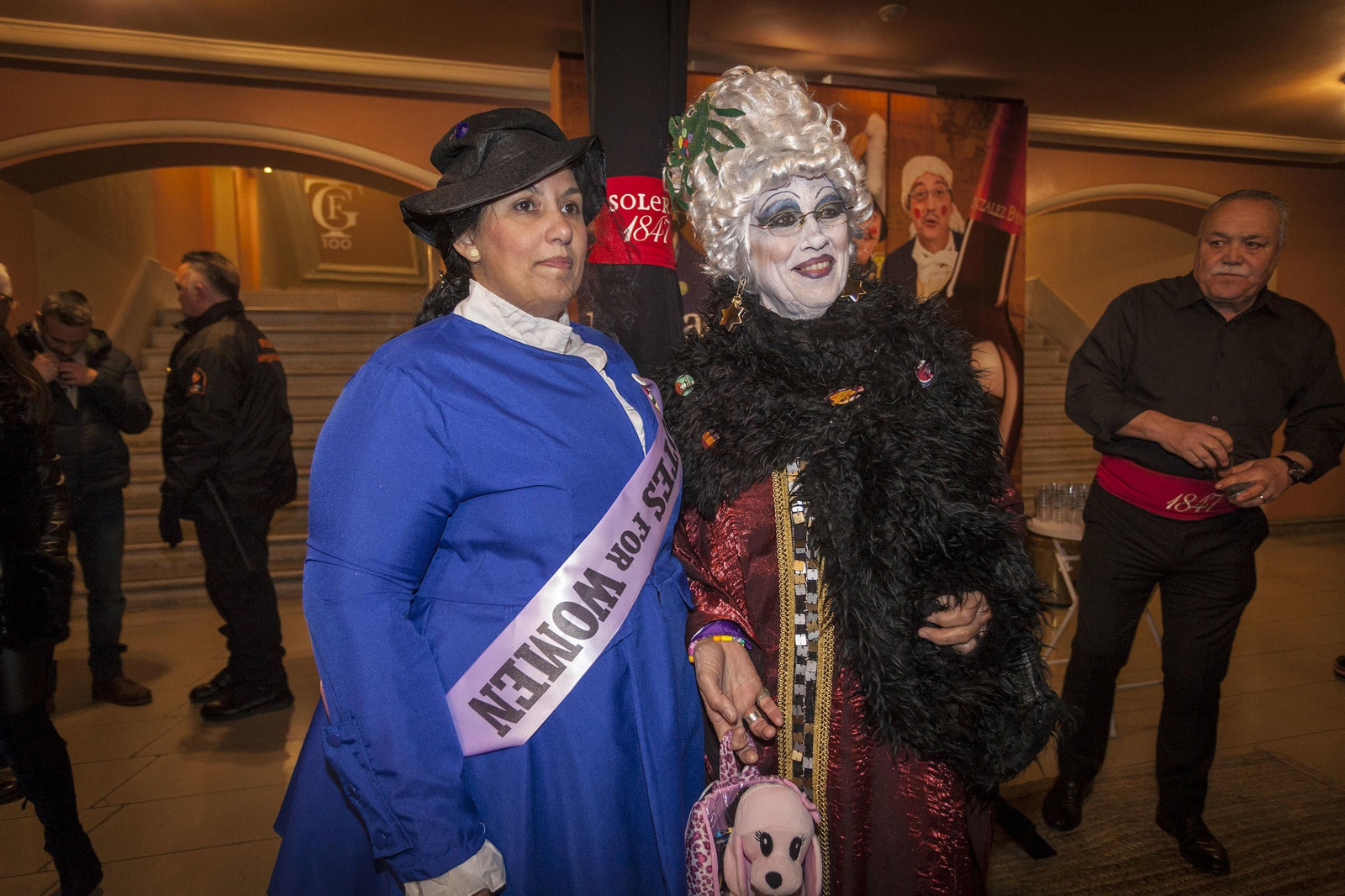 Ana Fernández junto a Ana Camelo