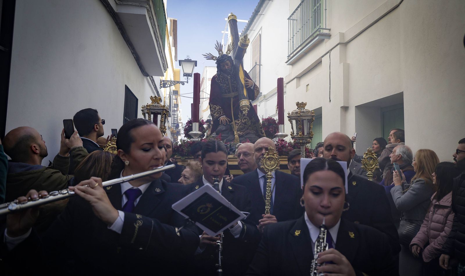 Imágenes del Vía Crucis del Cristo de las Tres Caídas