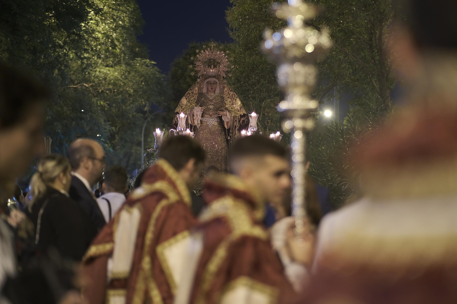 Las imágenes del rosario vespertino de la Virgen del Rosario de San Pablo