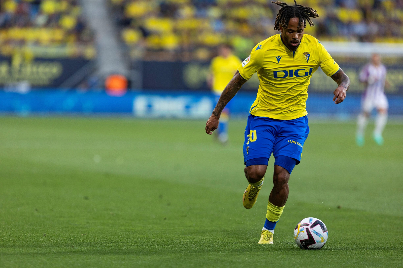 Todas las imágenes del Cádiz C.F.-Valladolid en el Nuevo Mirandilla