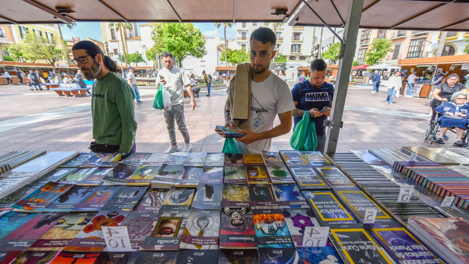 Fotos de la Feria del Libro de Algeciras 2023