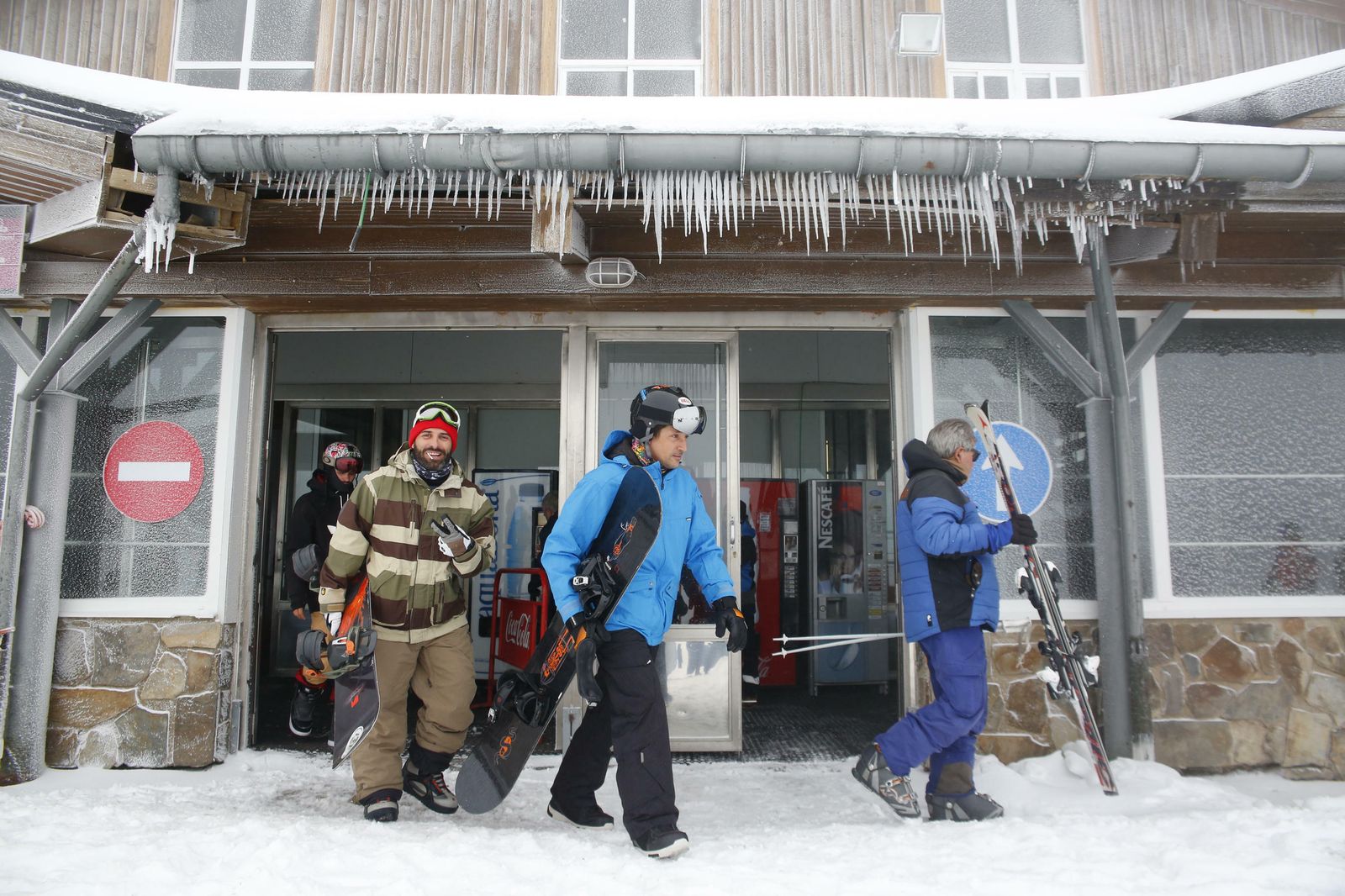 Todas las imágenes del estreno de la temporada de esquí en Sierra Nevada