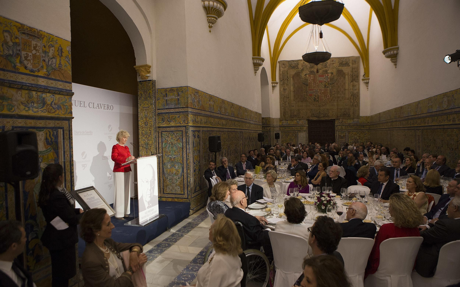 La entrega del VIl Premio Manuel Clavero a Soledad Becerril, en imágenes