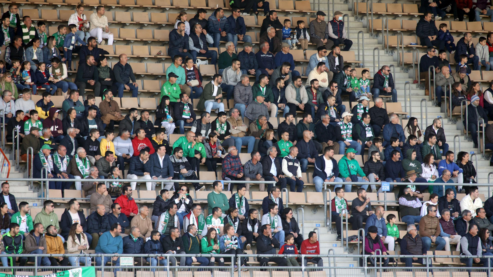 Búscate en el partido Xerez DFC - Atlético Sanluqueño en Chapín