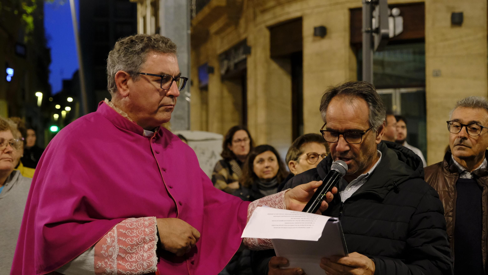 Las imágenes del Vía Crucis del Cristo de la Escucha