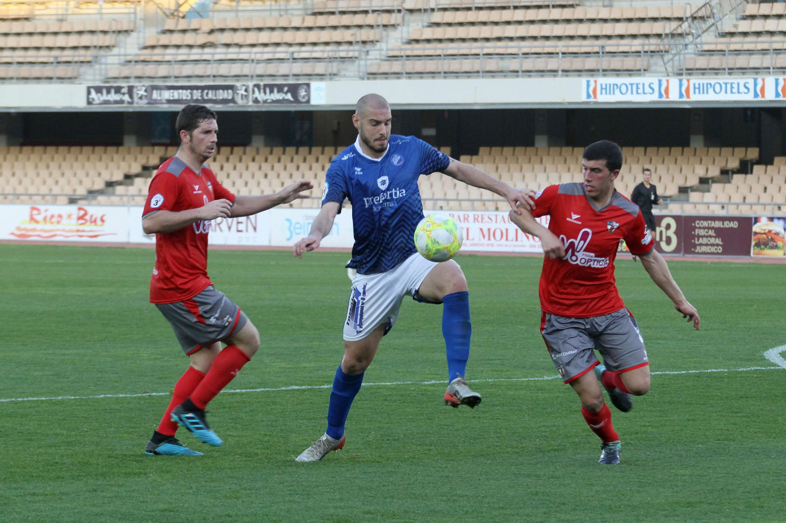 Antonio Sánchez liderará el ataque azulino ante el Gerena.
