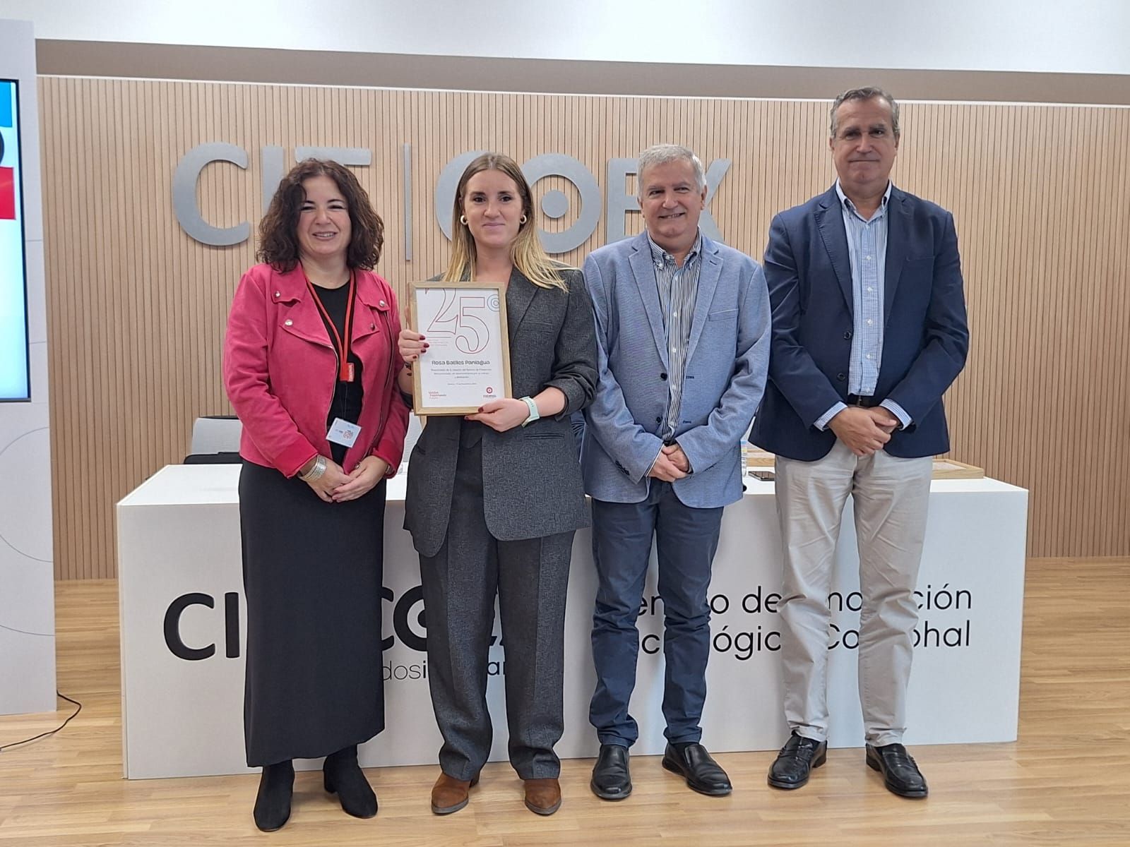 Entrega de distinciones.