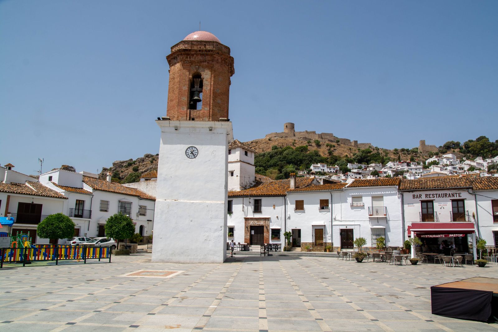 La Plaza de la Constitución de Jimena de la Frontera.