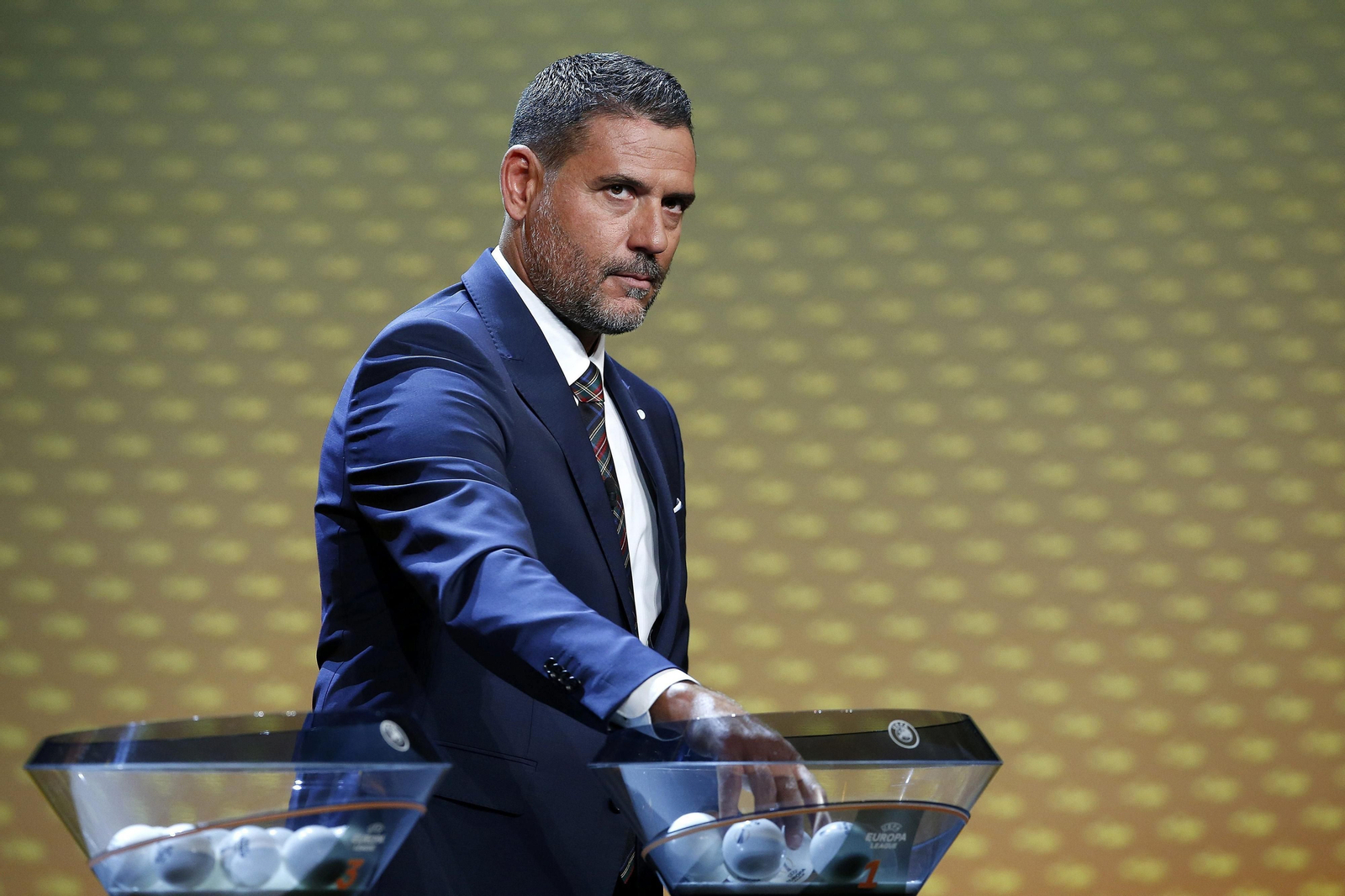 Andrés Palop, en el sorteo de la Europa League 2016.