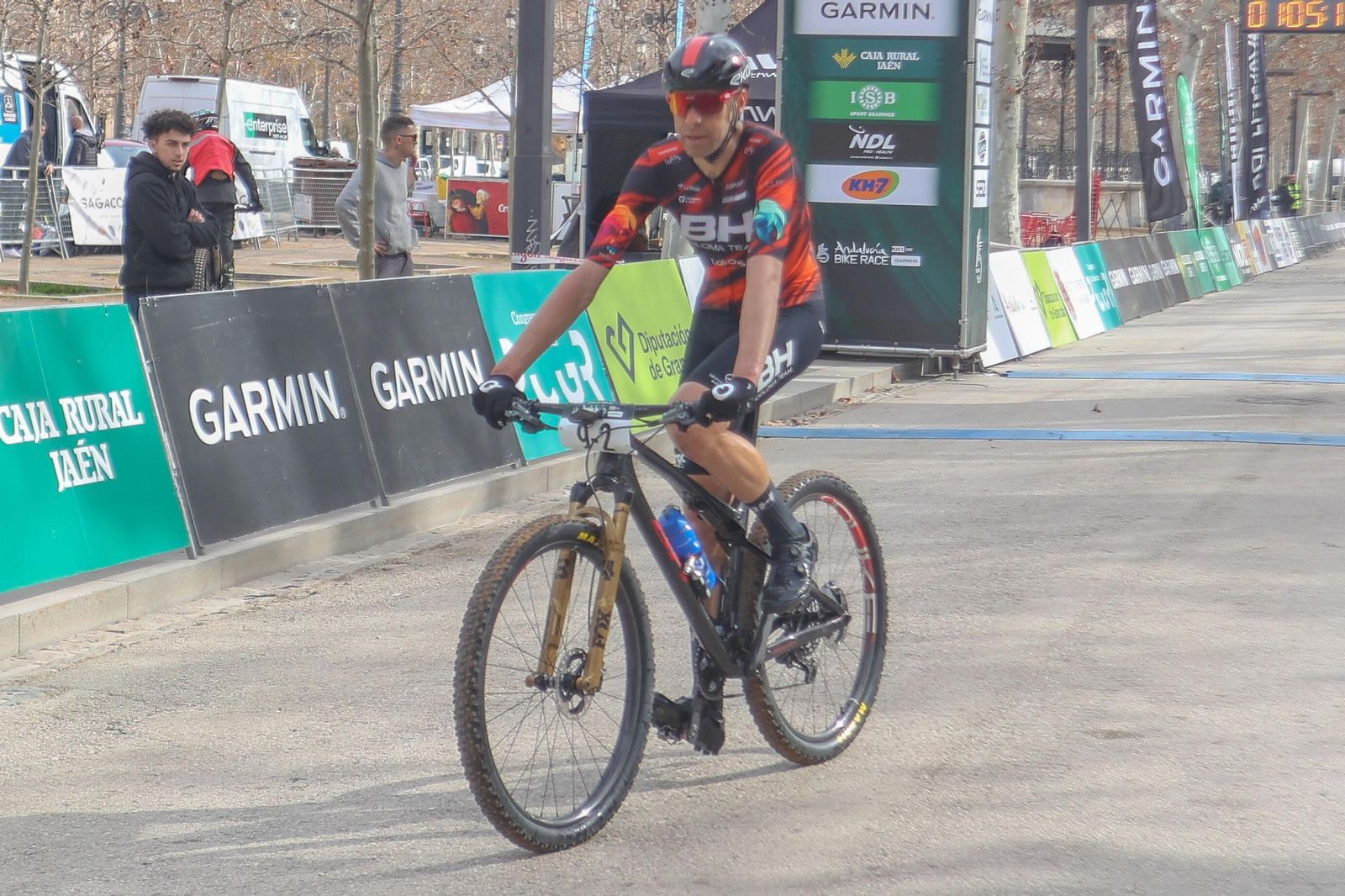 Las mejores imágenes de la segunda etapa de la Andalucía Bike Race