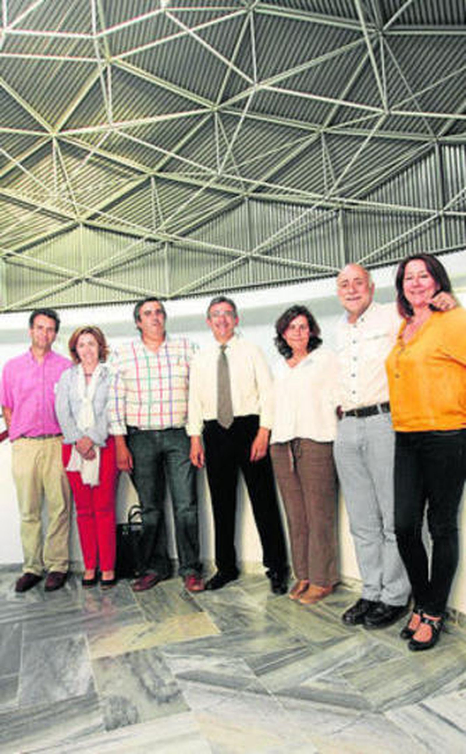 Francisco Ruiz, con su futuro equipo de gobierno.