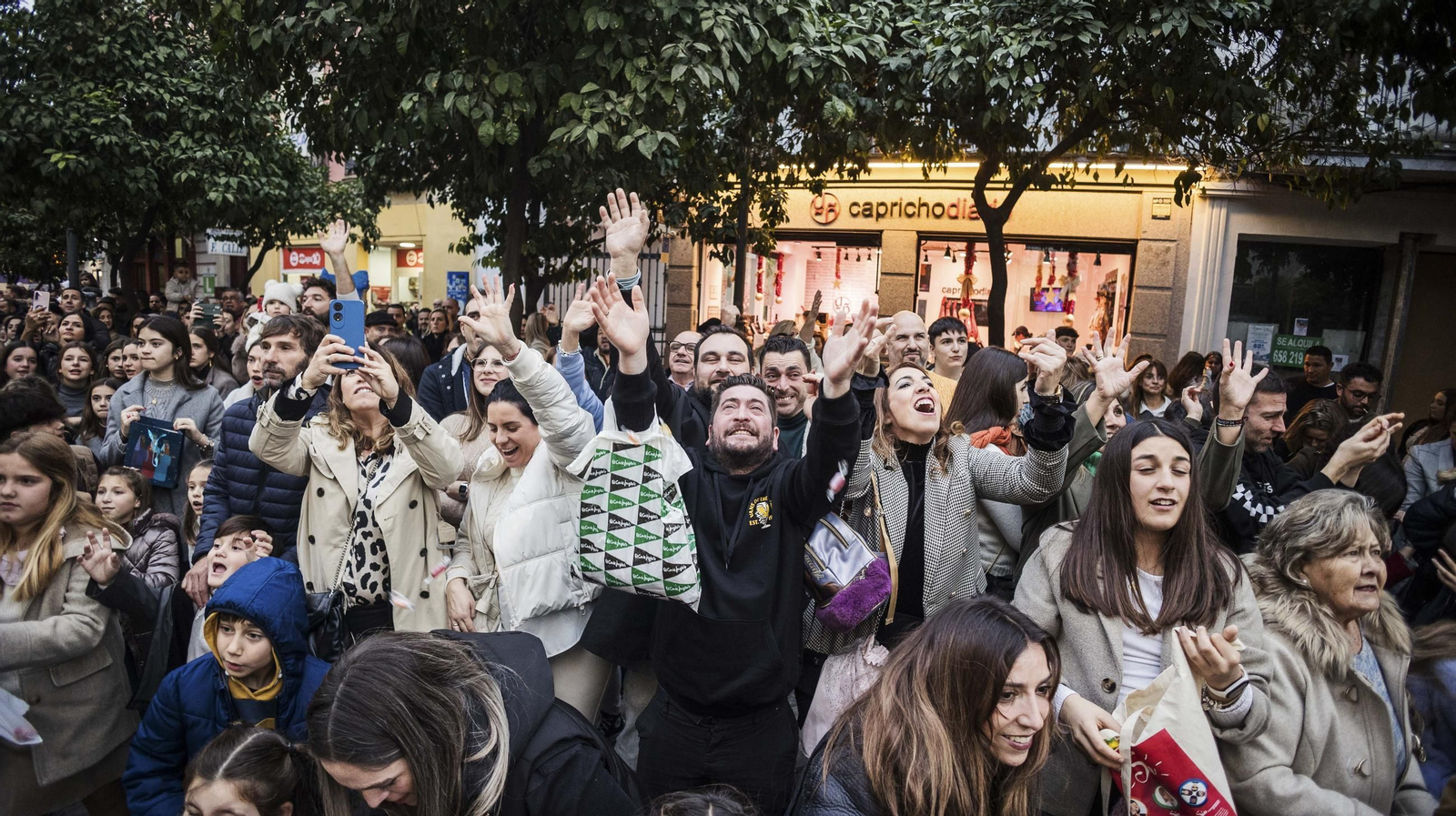 Búscate en la Cabalgata de los Reyes Magos de Jerez 2025