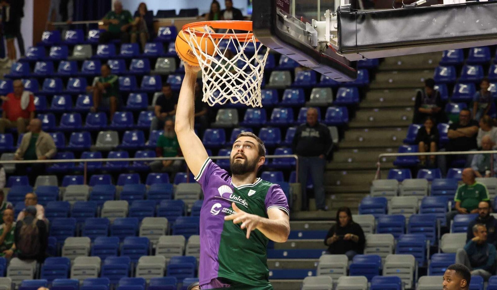 El Unicaja-Le Mans, en fotos