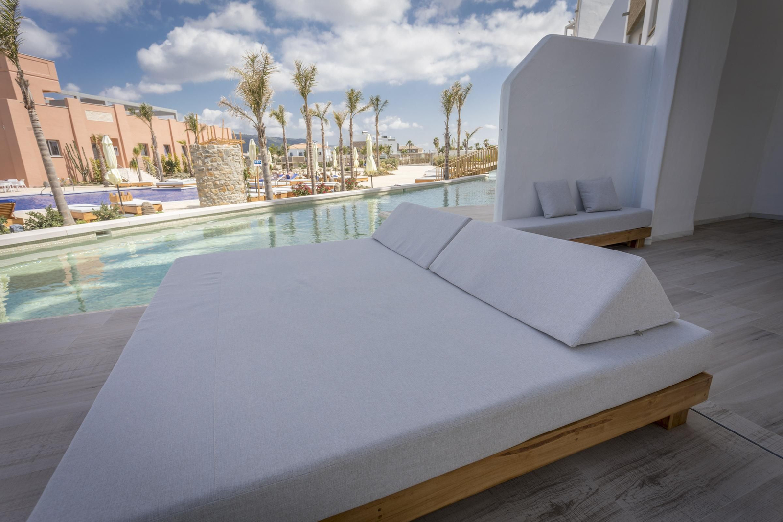 El hotel Zahara Beach & Spa, en imágenes