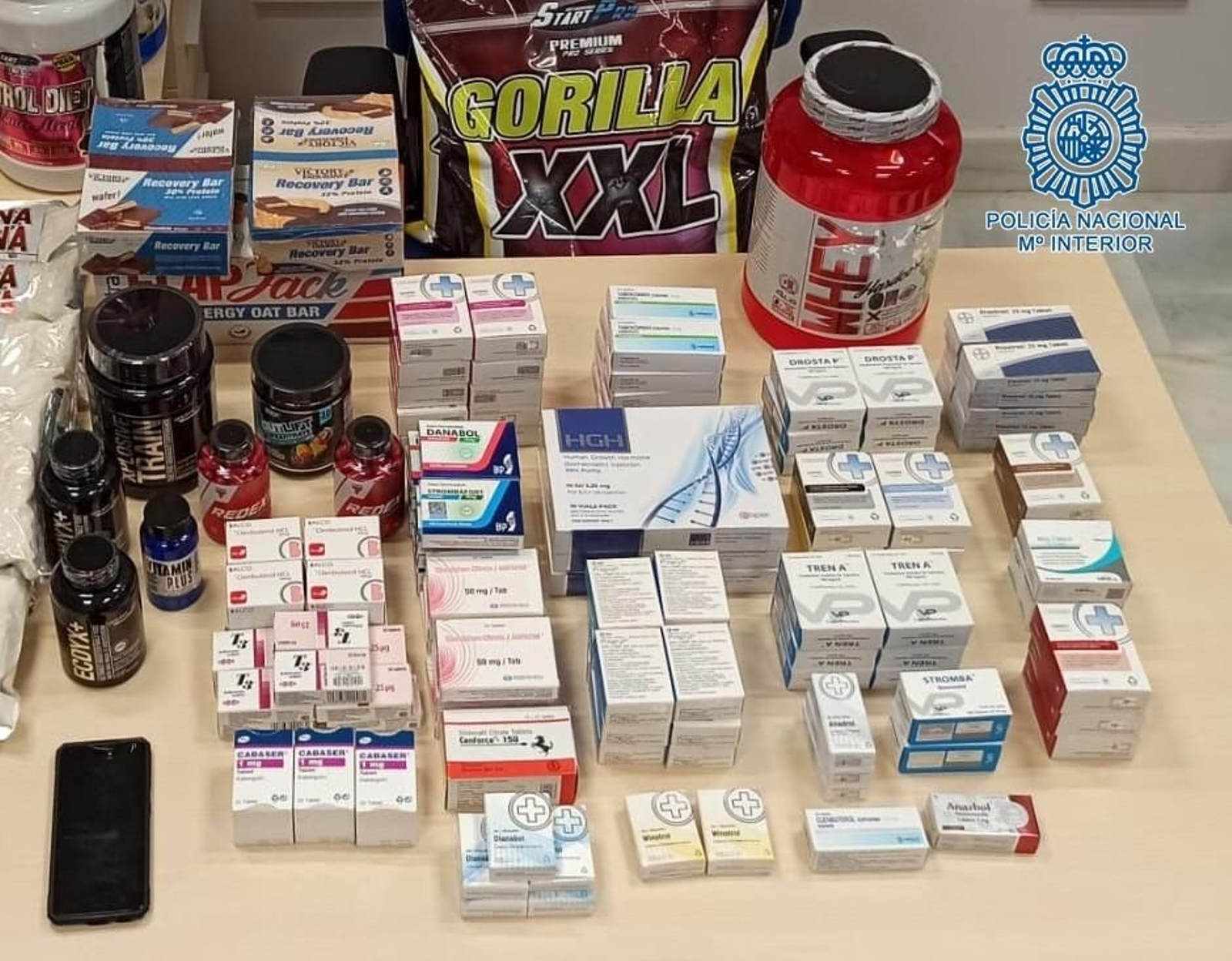 Imagen de las sustancias anabolizantes intervenidas al detenido