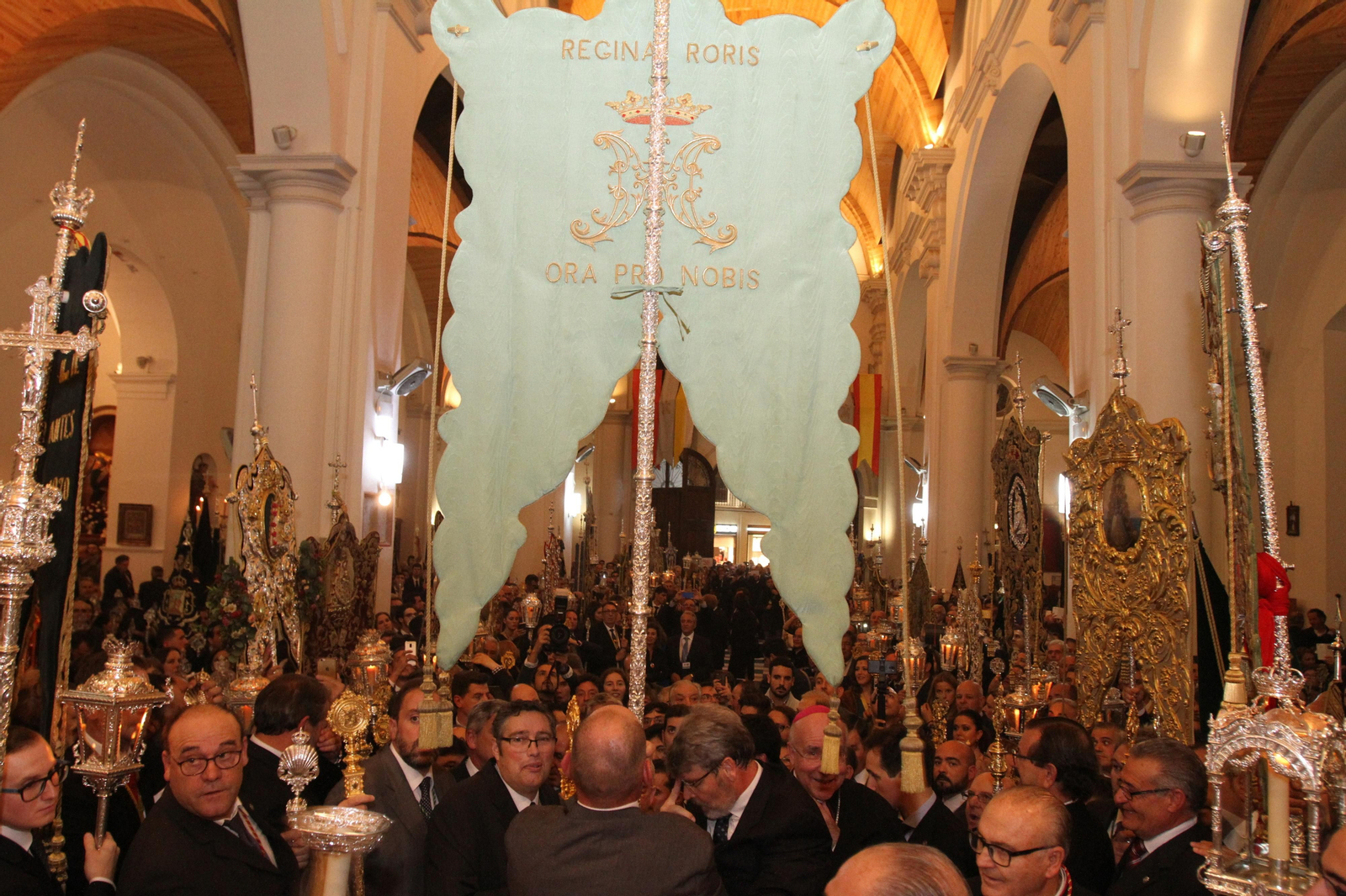 Imágenes del Recorrido del Rosario Glorioso de La Magna Rociera