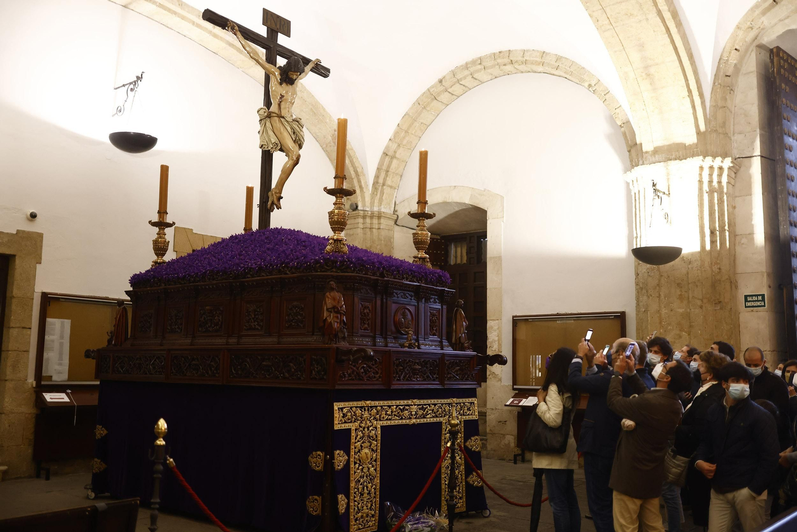 Fotos de Los Estudiantes el Martes Santo en la Semana Santa de Sevilla