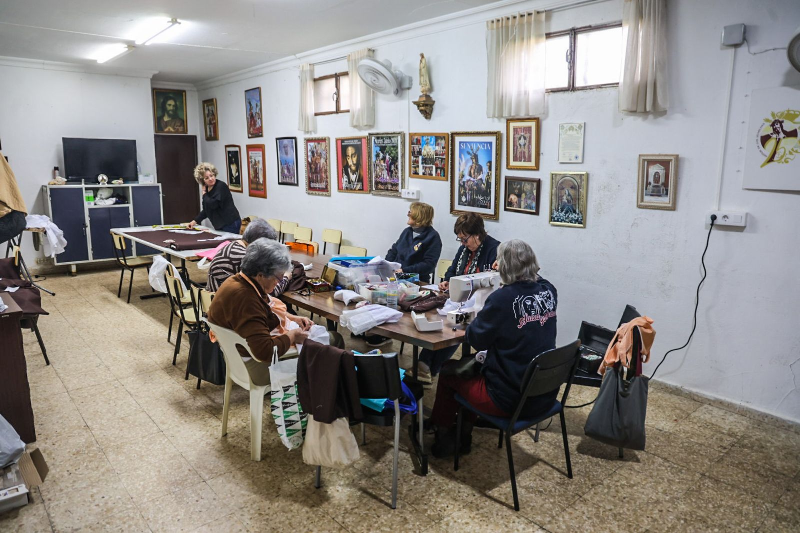 Fotografías del alma del taller de costura de la Sentencia