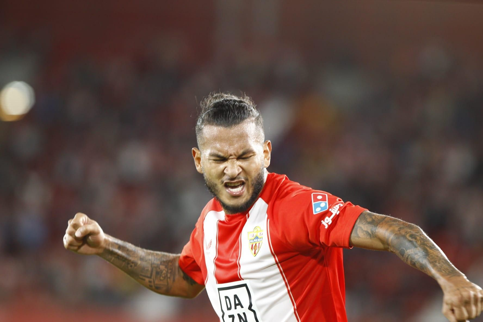 Suárez, pichichi de Segunda, celebra un tanto en el Juegos Mediterráneos