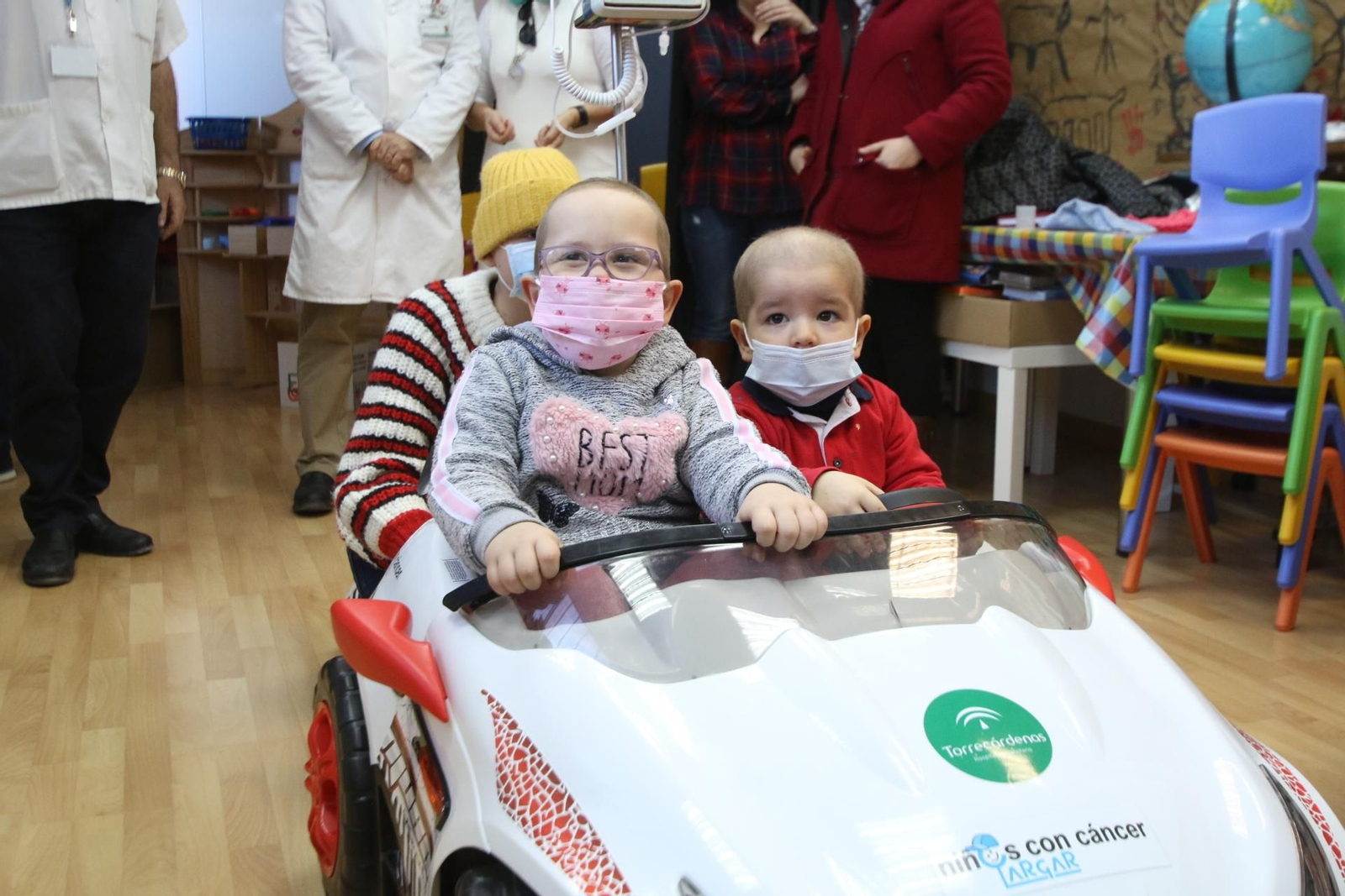 Los primeros en estrenar el mini vehículo