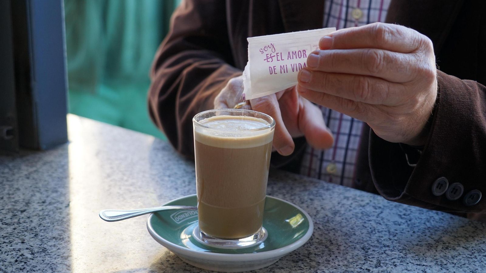 El objetivo es concienciar a la población con cada café.