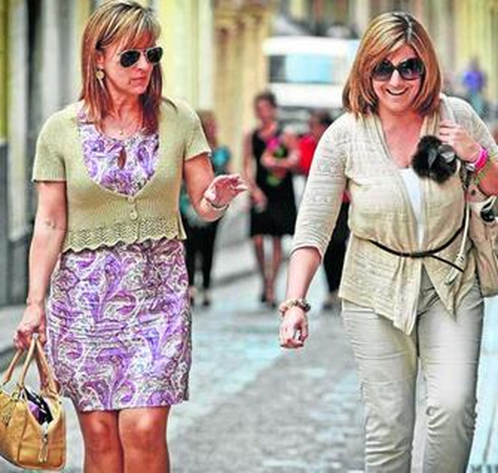 Sánchez junto a la alcaldesa de Sanlúcar, Irene García, en la pasada ejecutiva provincial del PSOE.