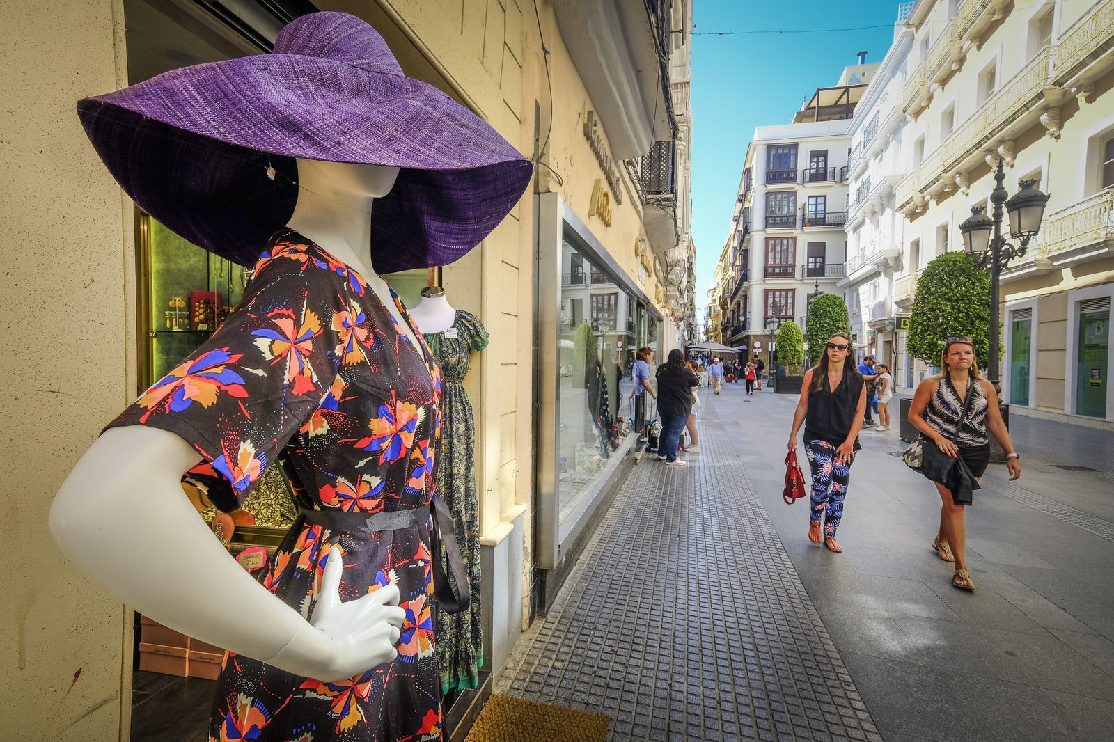 Maniquí en una tienda textil del centro de Cádiz.