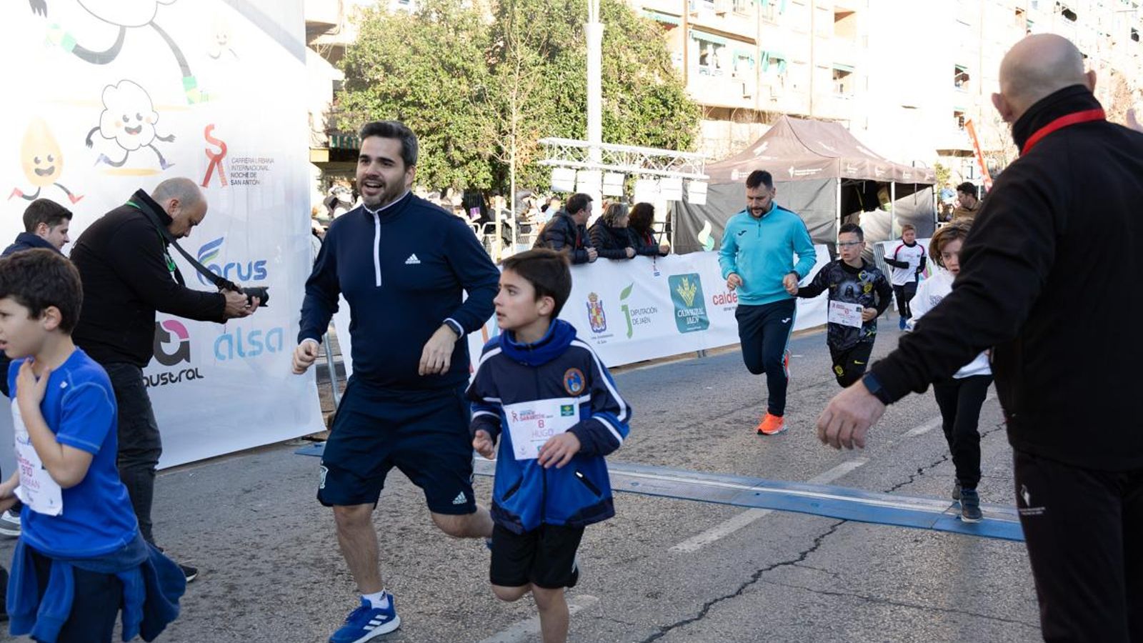 En imágenes: Los niños y niñas de los colegios de Jaén, protagonistas de la San Antón Escolar