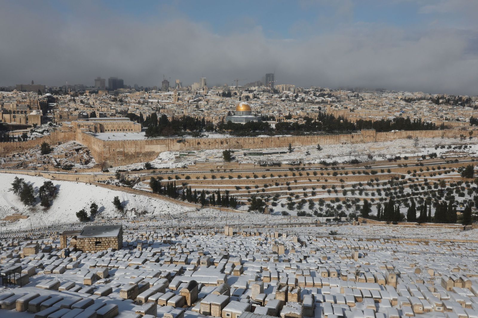 Jerusalén, cubierta de nieve tras el paso del temporal 'Elpida'