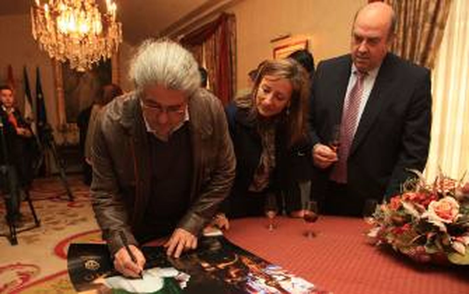 La monumentalidad de la Semana Santa, reflejada en la obra de Basto