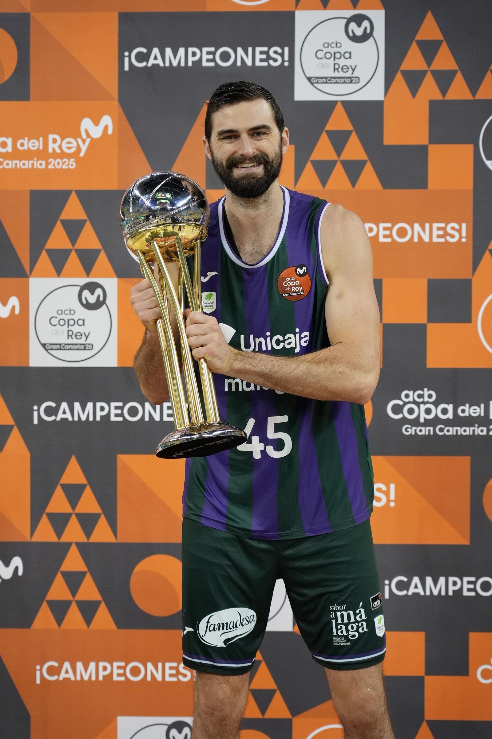 La sesión de fotos oficial del Unicaja campeón