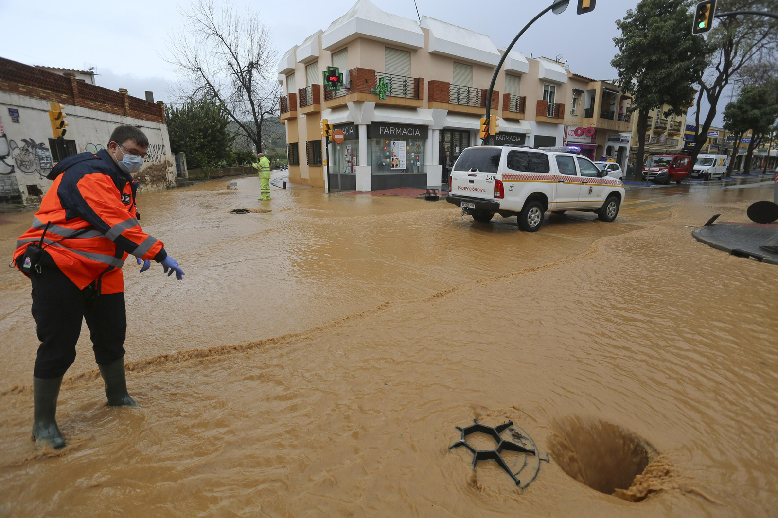 Campanillas anegada tras las lluvias, en fotos