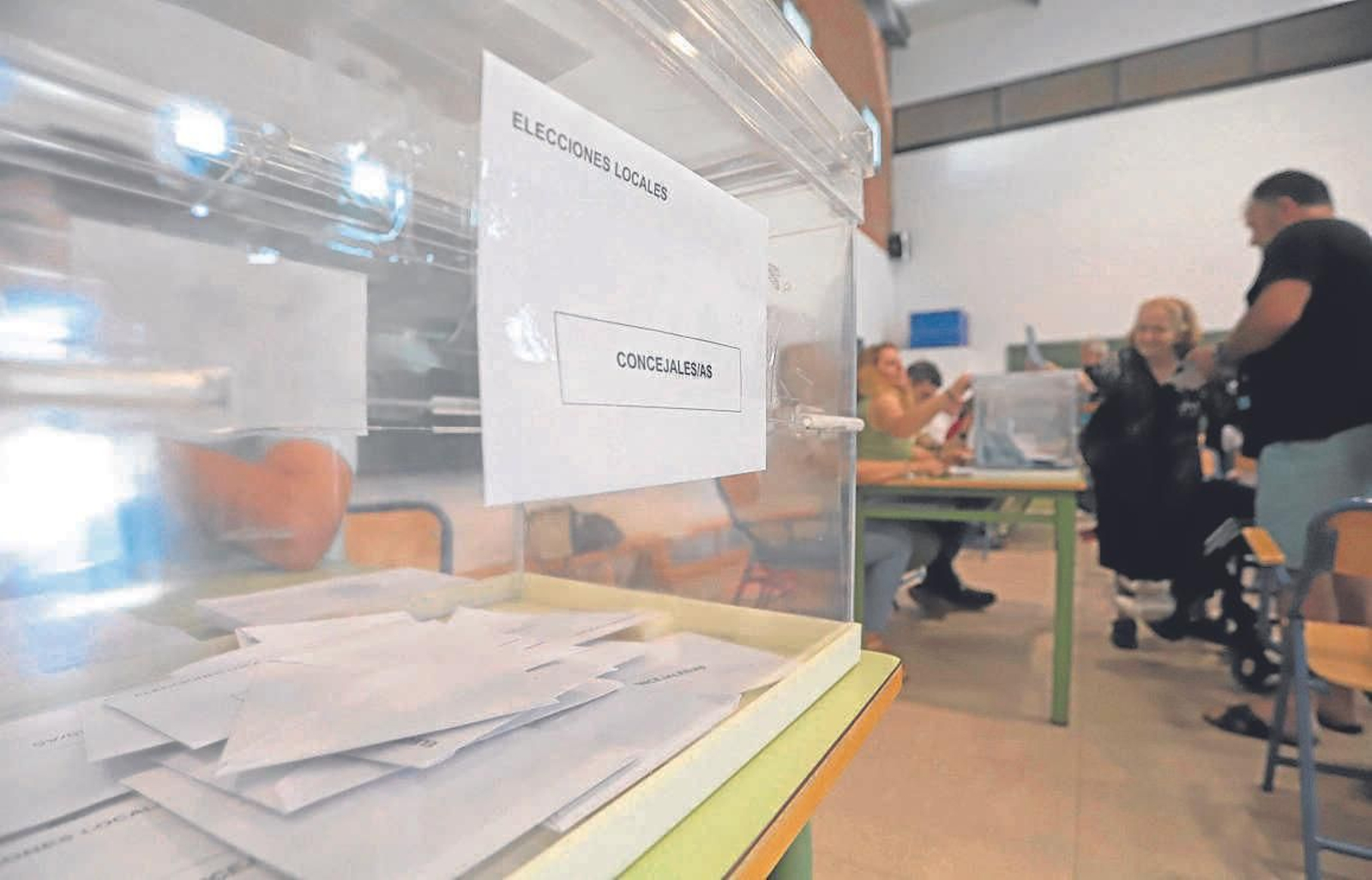 Urnas para depositar el voto en unas elecciones municipales.