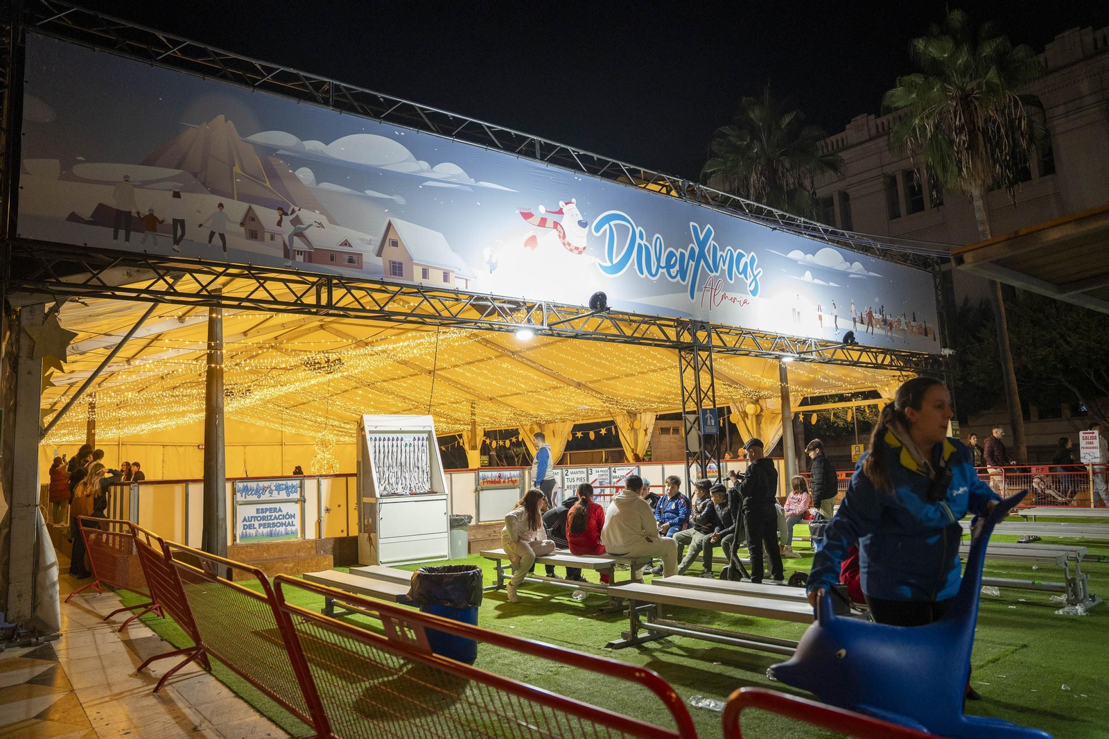 Las mejores imágenes del encendido navideño en Almería