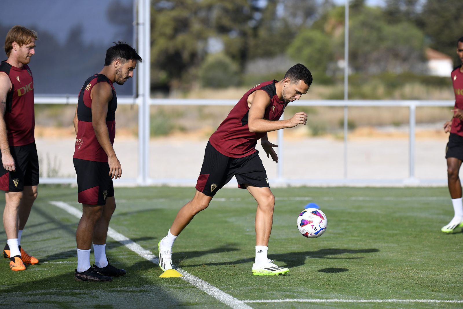 El balón volverá a rodar en la ciudad deportiva cadista.