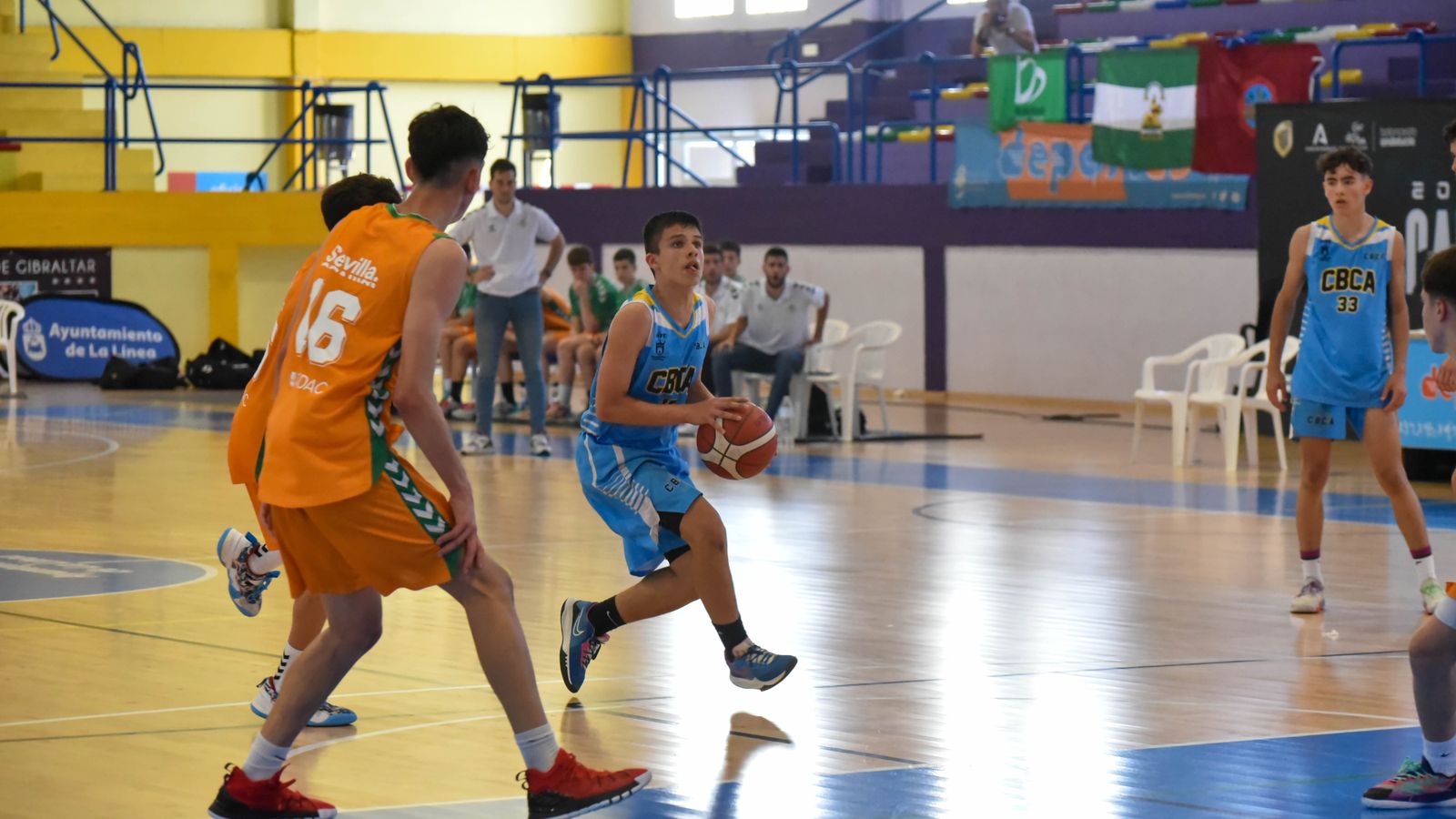 Las fotos de los cuartos de final del Cadeba infantil de La Línea