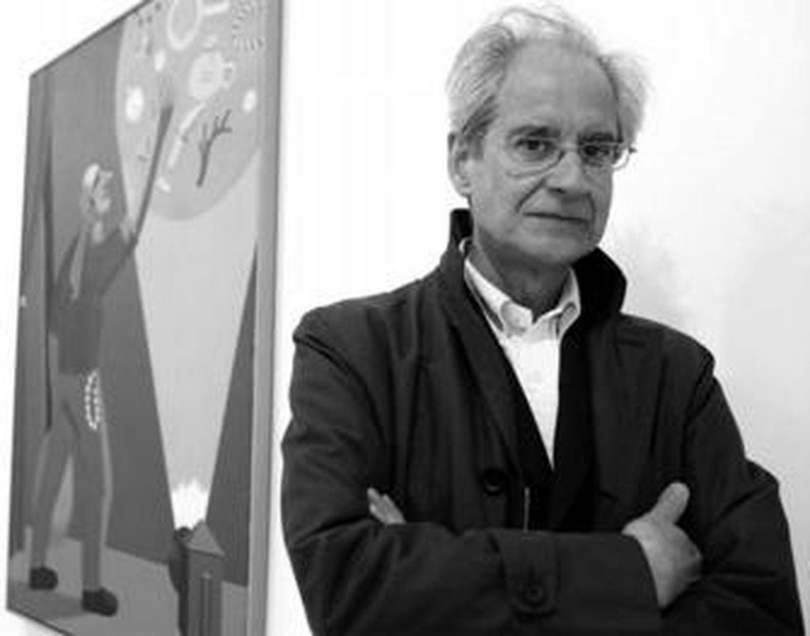 Andrés Rábago posa ante la obra que da título a la exposición, 'La fiebre del oro'.